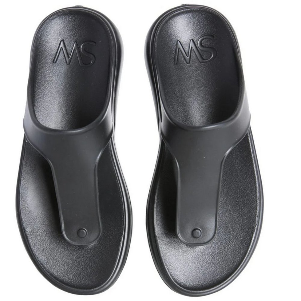 🌸🌸 SOLD 🌸🌸 Stuart Weitzman Stuflex T Strap Sandals